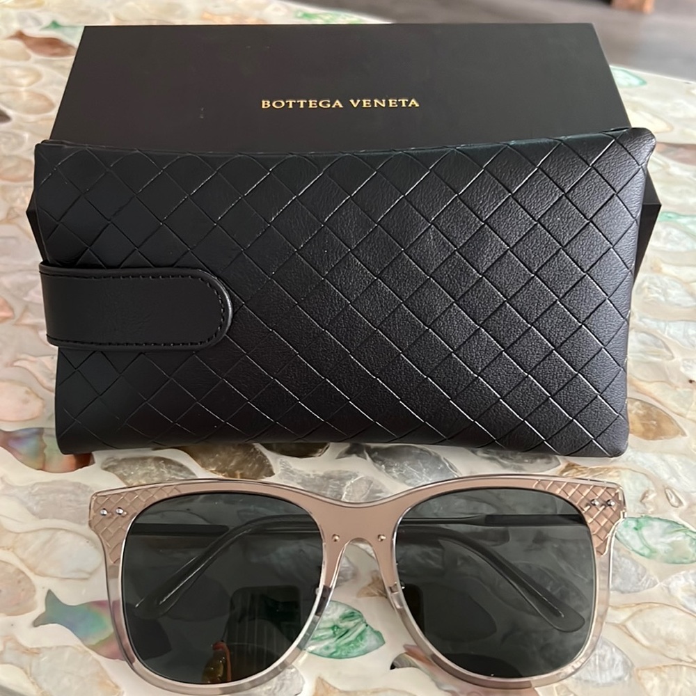 Bottega Veneta sunglasses